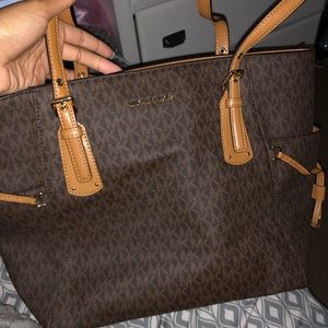 Micheal Kors tote bag